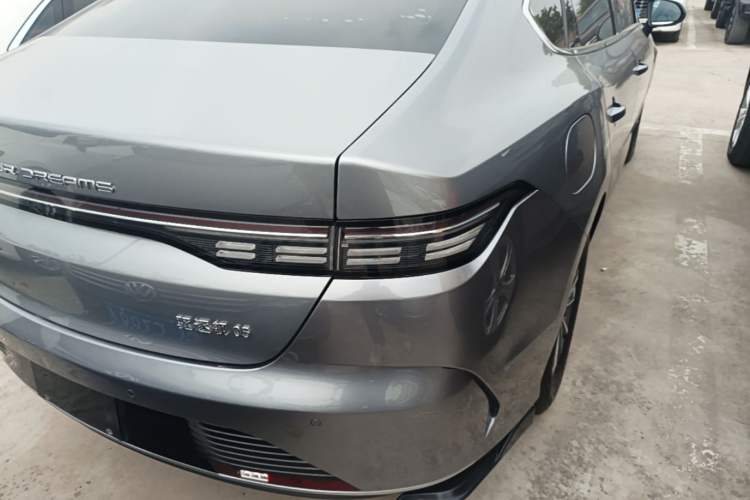 Used BYD Destroyer 05 2023 Champion Edition DM-i 55KM Prestige Model Right Rear Taillight
