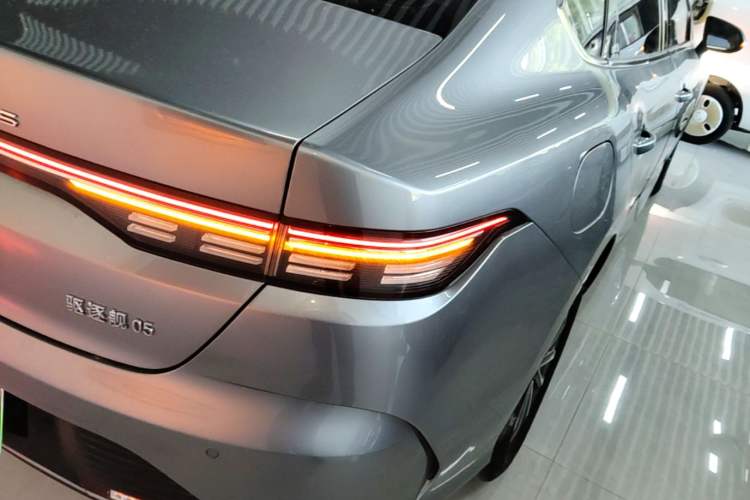 Used BYD Destroyer 05 2023 Champion Edition DM-i 55KM Luxury Model Right Rear Taillight