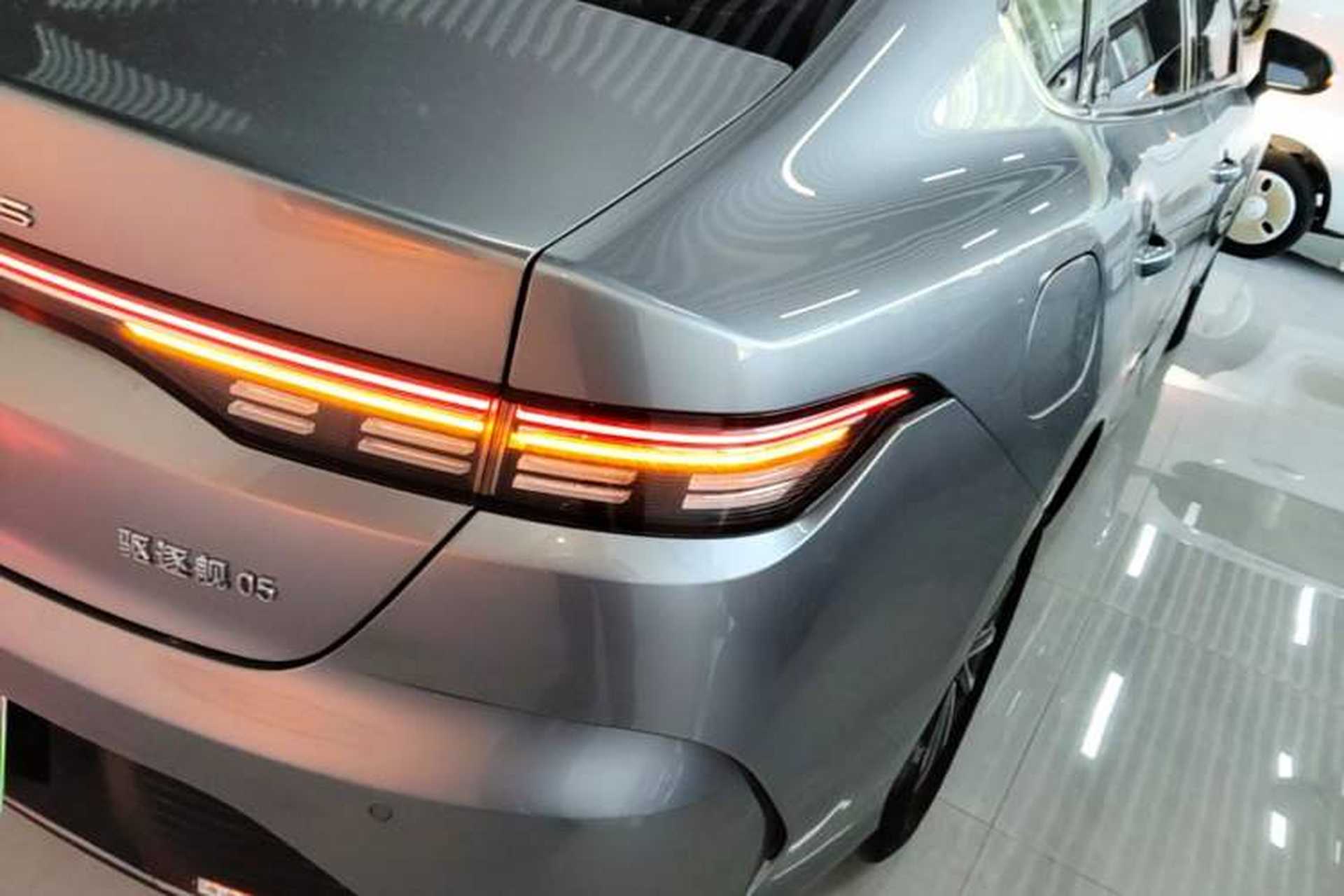 Used BYD Destroyer 05 2023 Champion Edition DM-i 55KM Luxury Model Right Rear Taillight