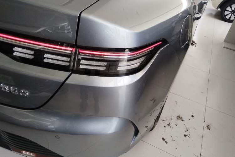 Used BYD Destroyer 05 2023 Champion Edition DM-i 120KM Luxury Model Right Rear Taillight