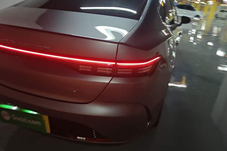 Used BYD Destroyer 05 2023 Champion Edition DM-i 55KM Luxury Model Right Rear Taillight
