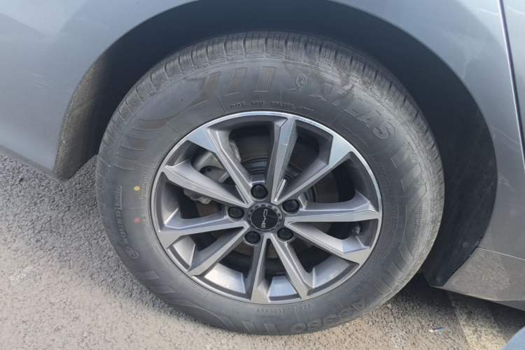 Used BYD Destroyer 05 2023 Champion Edition DM-i 55KM Luxury Model Right Rear Wheel Hub