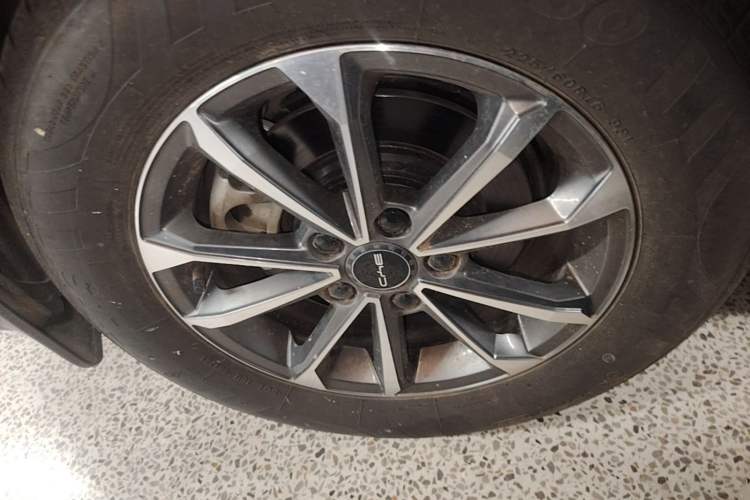 Used BYD Destroyer 05 2023 Champion Edition DM-i 55KM Luxury Model Right Rear Wheel Hub