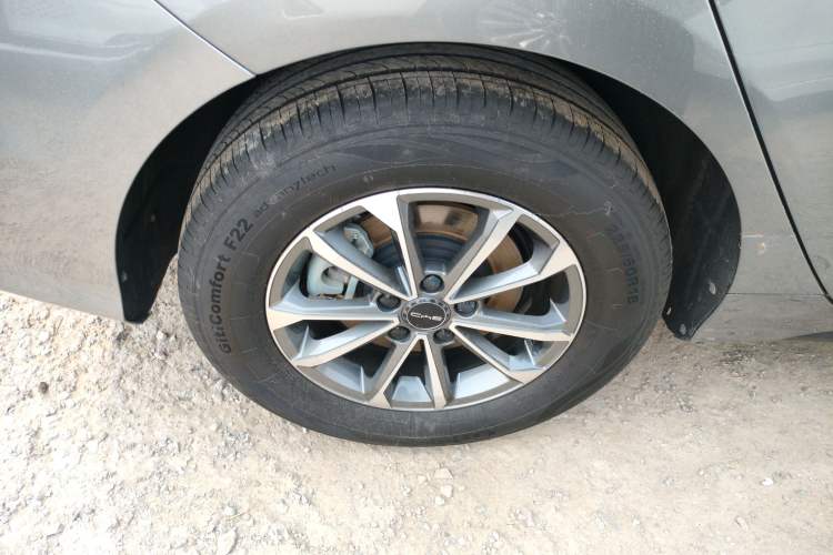 Used BYD Destroyer 05 2023 Champion Edition DM-i 55KM Luxury Model Right Rear Wheel Hub