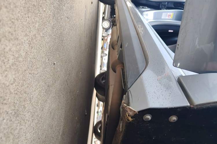 Used BYD Destroyer 05 2023 Champion Edition DM-i 55KM Luxury Model Right Side Sill
