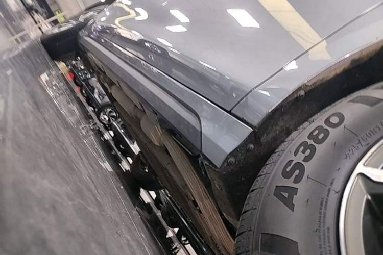 Used BYD Destroyer 05 2023 Champion Edition DM-i 55KM Luxury Model Right Side Sill