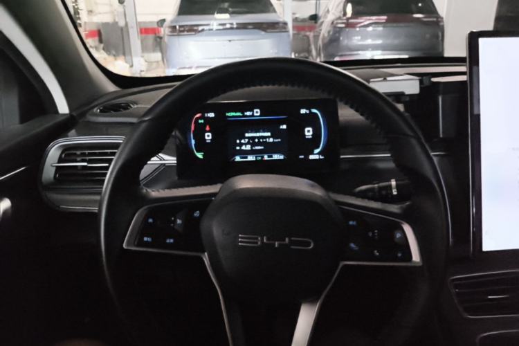 Used BYD Destroyer 05 2023 Champion Edition DM-i 55KM Luxury Model Steering Wheel