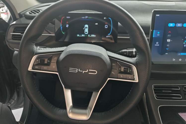 Used BYD Destroyer 05 2023 Champion Edition DM-i 120KM Prestige Model Steering Wheel