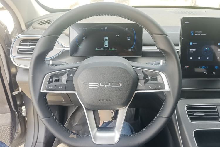 Used BYD Destroyer 05 2023 Champion Edition DM-i 55KM Luxury Model Steering Wheel