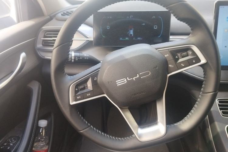 Used BYD Destroyer 05 2023 Champion Edition DM-i 55KM Luxury Model Steering Wheel