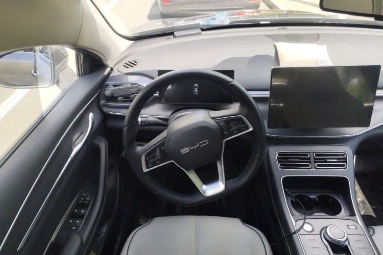 Used BYD Destroyer 05 2023 Champion Edition DM-i 55KM Luxury Model Steering Wheel