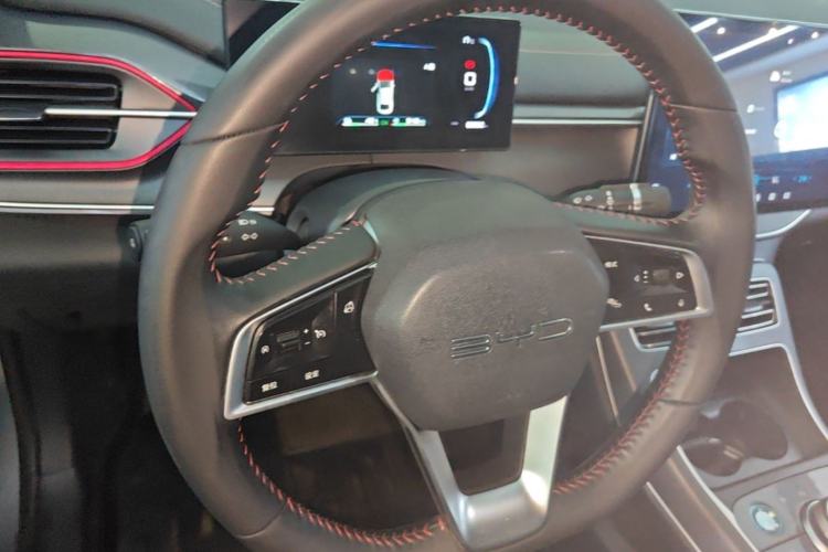 Used BYD Destroyer 05 2023 Champion Edition DM-i 55KM Luxury Model Steering Wheel