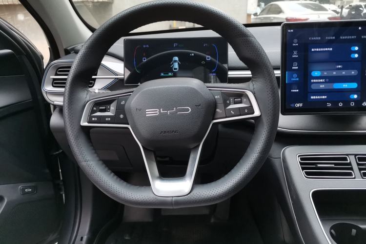 Used BYD Destroyer 05 2023 Champion Edition DM-i 120KM Prestige Model Steering Wheel