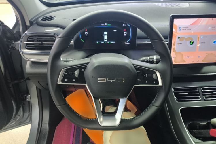 Used BYD Destroyer 05 2023 Champion Edition DM-i 55KM Luxury Model Steering Wheel