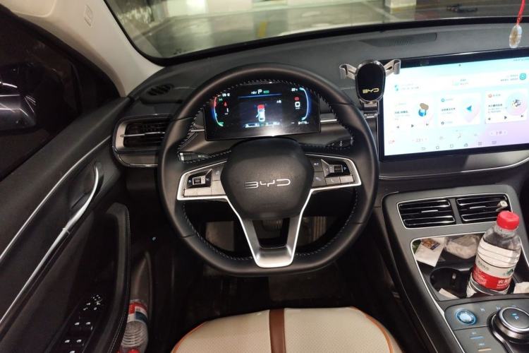 Used BYD Destroyer 05 2023 Champion Edition DM-i 55KM Luxury Model Steering Wheel