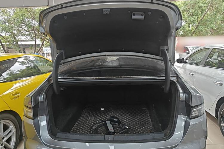 Used BYD Destroyer 05 2023 Champion Edition DM-i 120KM Prestige Model Trunk