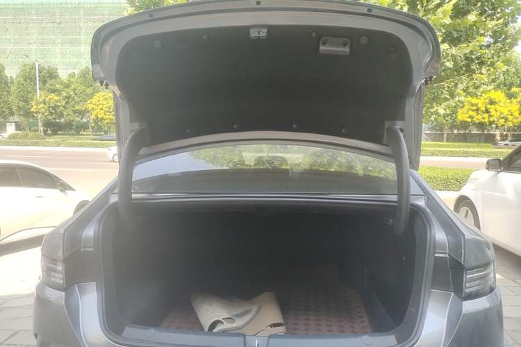 Used BYD Destroyer 05 2023 Champion Edition DM-i 120KM Luxury Model Trunk