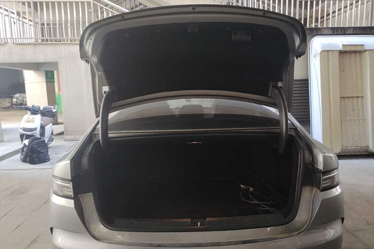 Used BYD Destroyer 05 2023 Champion Edition DM-i 55KM Luxury Model Trunk