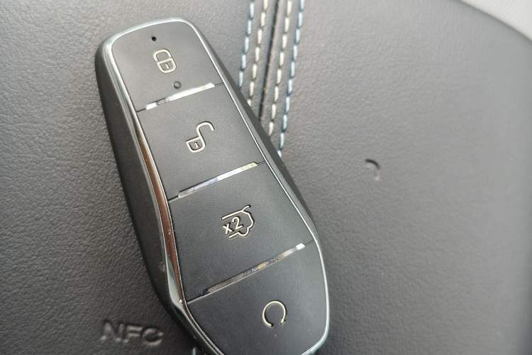 Used BYD Destroyer 05 2023 Champion Edition DM-i 120KM Prestige Model Vehicle Key