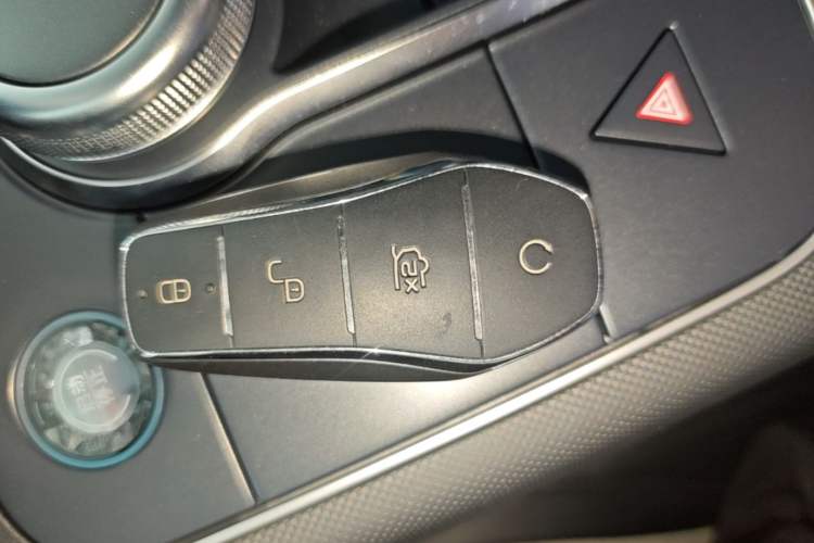 Used BYD Destroyer 05 2023 Champion Edition DM-i 120KM Prestige Model Vehicle Key