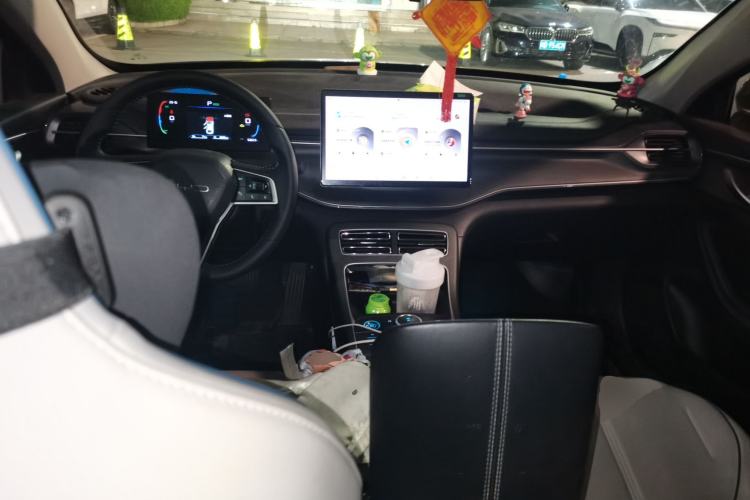 Used BYD Destroyer 05 2023 Champion Edition DM-i 120KM Prestige Model Center Console