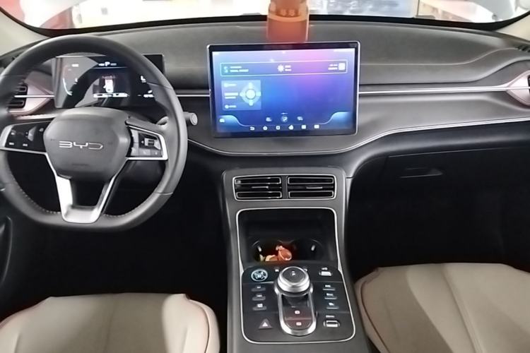 Used BYD Destroyer 05 2023 Champion Edition DM-i 55KM Luxury Model Center Console