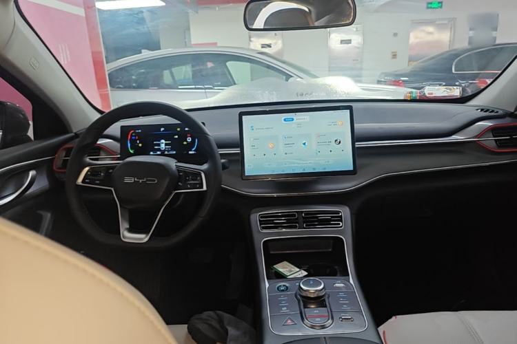 Used BYD Destroyer 05 2023 Champion Edition DM-i 55KM Luxury Model Center Console