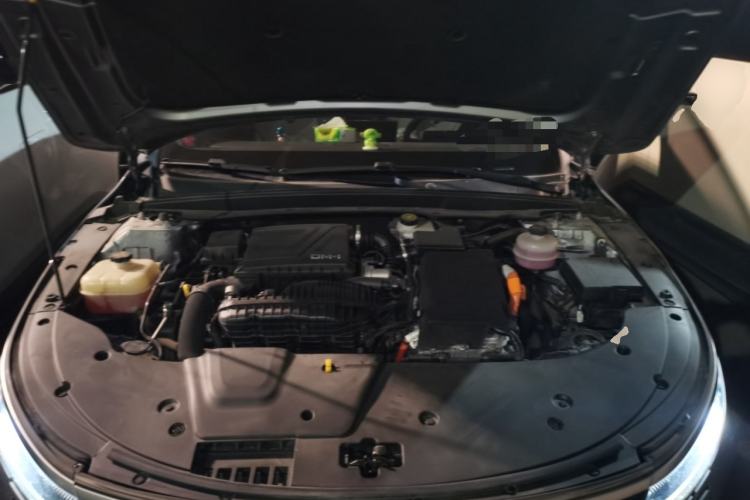 Used BYD Destroyer 05 2023 Champion Edition DM-i 120KM Prestige Model Engine Bay
