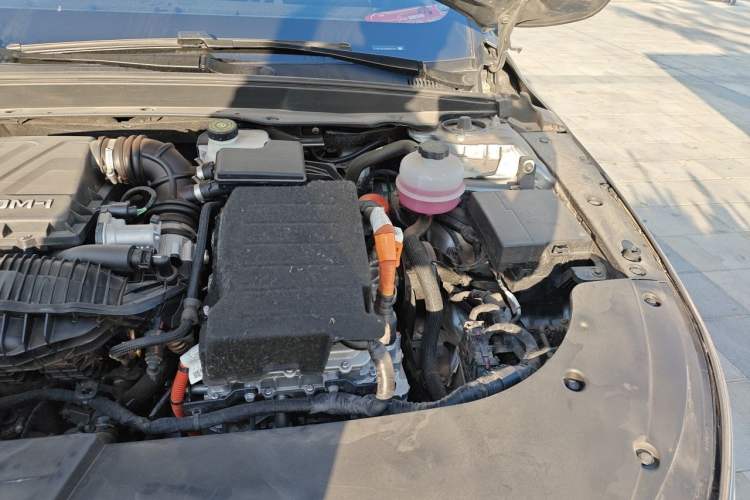 Used BYD Destroyer 05 2023 Champion Edition DM-i 55KM Luxury Model Engine Bay Left