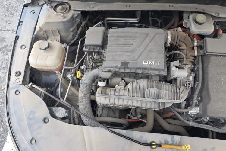 Used BYD Destroyer 05 2023 Champion Edition DM-i 55KM Luxury Model Engine Bay Right