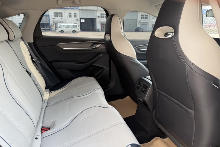 Used BYD Destroyer 05 2023 Champion Edition DM-i 55KM Luxury Model Interior 10