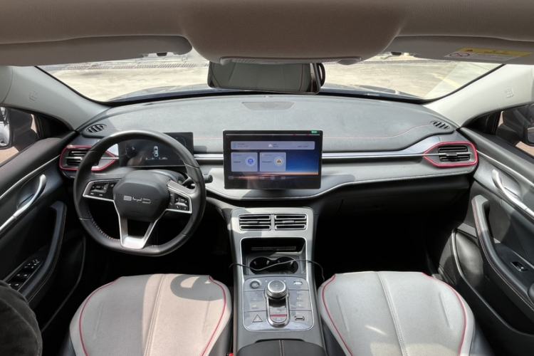 Used BYD Destroyer 05 2023 Champion Edition DM-i 55KM Luxury Model Interior 3