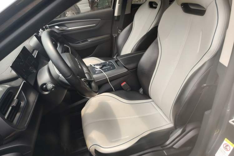 Used BYD Destroyer 05 2023 Champion Edition DM-i 55KM Luxury Model Left Front Seat