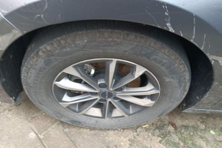 Used BYD Destroyer 05 2023 Champion Edition DM-i 55KM Luxury Model Left Front Wheel Hub