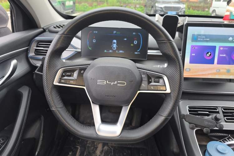 Used BYD Destroyer 05 2023 Champion Edition DM-i 55KM Luxury Model Steering Wheel