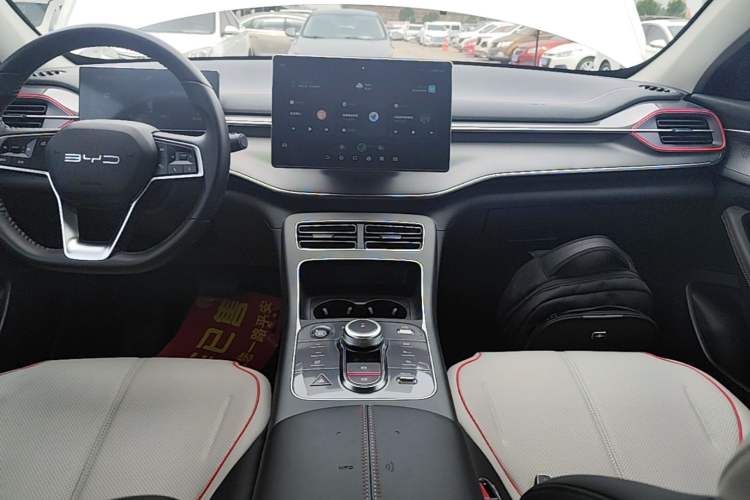 Used BYD Destroyer 05 2023 Champion Edition DM-i 55KM Luxury Model Audio And AC Panel
