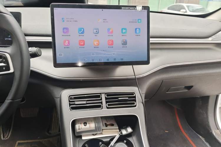 Used BYD Destroyer 05 2023 Champion Edition DM-i 55KM Luxury Model Audio And AC Panel