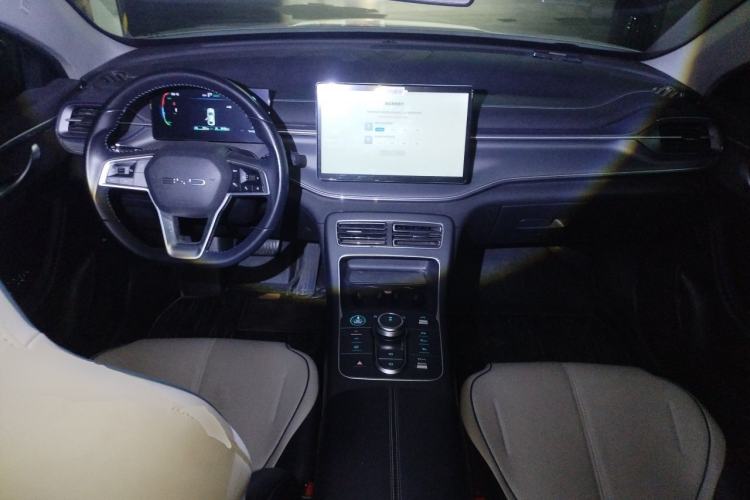 Used BYD Destroyer 05 2023 Champion Edition DM-i 120KM Prestige Model Center Console