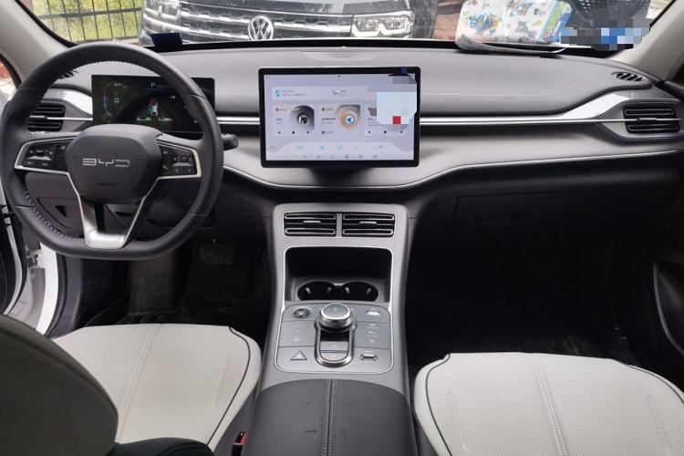 Used BYD Destroyer 05 2023 Champion Edition DM-i 55KM Luxury Model Center Console