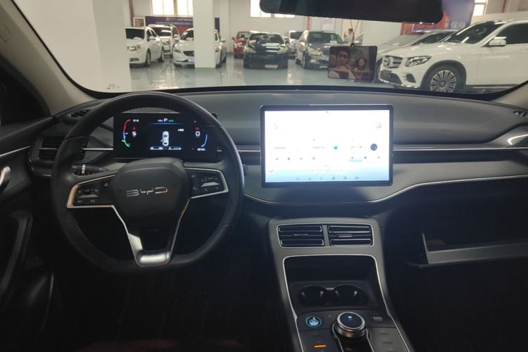Used BYD Destroyer 05 2023 Champion Edition DM-i 55KM Luxury Model Center Console