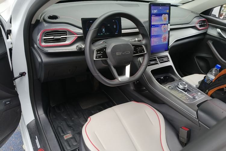 Used BYD Destroyer 05 2023 Champion Edition DM-i 55KM Luxury Model Center Console