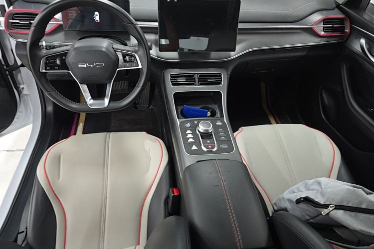 Used BYD Destroyer 05 2023 Champion Edition DM-i 55KM Luxury Model Center Console