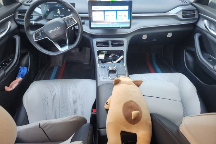 Used BYD Destroyer 05 2023 Champion Edition DM-i 55KM Luxury Model Center Console