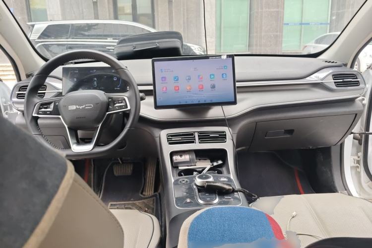 Used BYD Destroyer 05 2023 Champion Edition DM-i 55KM Luxury Model Center Console