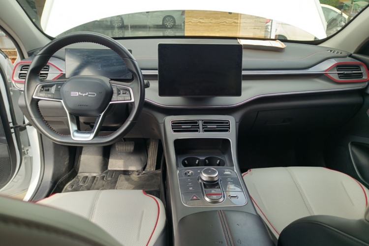 Used BYD Destroyer 05 2023 Champion Edition DM-i 55KM Luxury Model Center Console