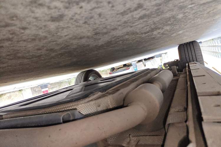 Used BYD Destroyer 05 2023 Champion Edition DM-i 120KM Prestige Model Chassis Front Right