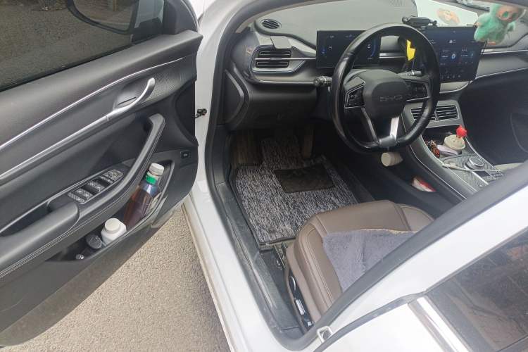 Used BYD Destroyer 05 2023 Champion Edition DM-i 55KM Prestige Model Driver Seat