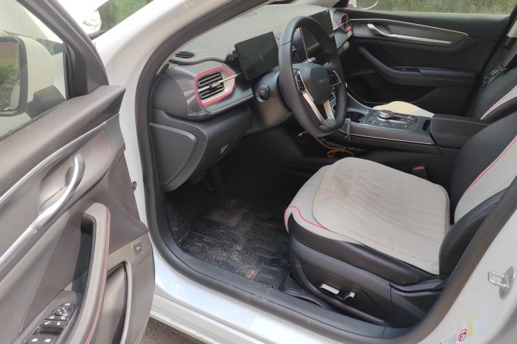 Used BYD Destroyer 05 2023 Champion Edition DM-i 55KM Prestige Model Driver Seat
