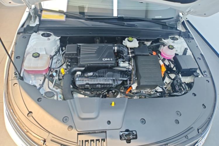 Used BYD Destroyer 05 2023 Champion Edition DM-i 120KM Prestige Model Engine Bay