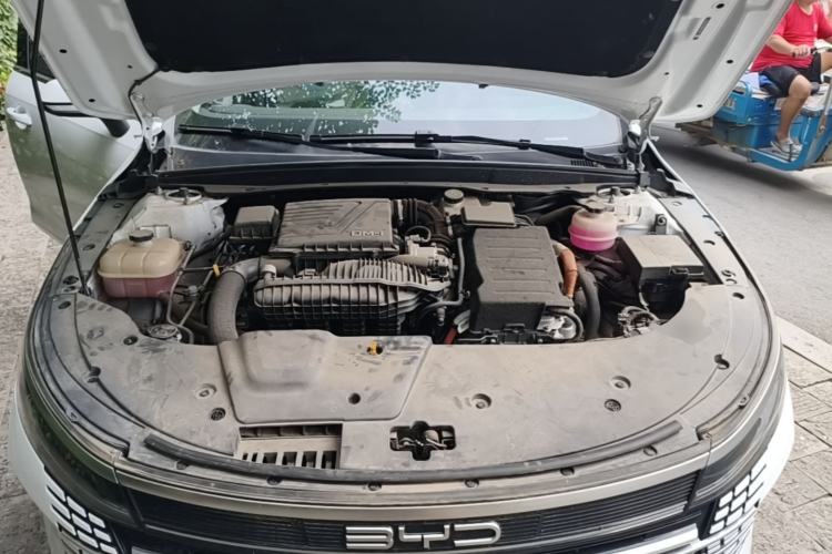 Used BYD Destroyer 05 2023 Champion Edition DM-i 120KM Prestige Model Engine Bay